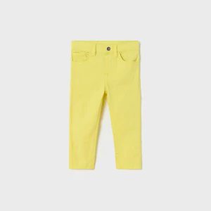 Дълъг панталон slim fit за бебе момче в лимонено жълто Майорал