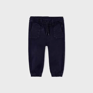 Дълъг панталон jogger fit за момче в тъмно синьо за бебе момче Майорал